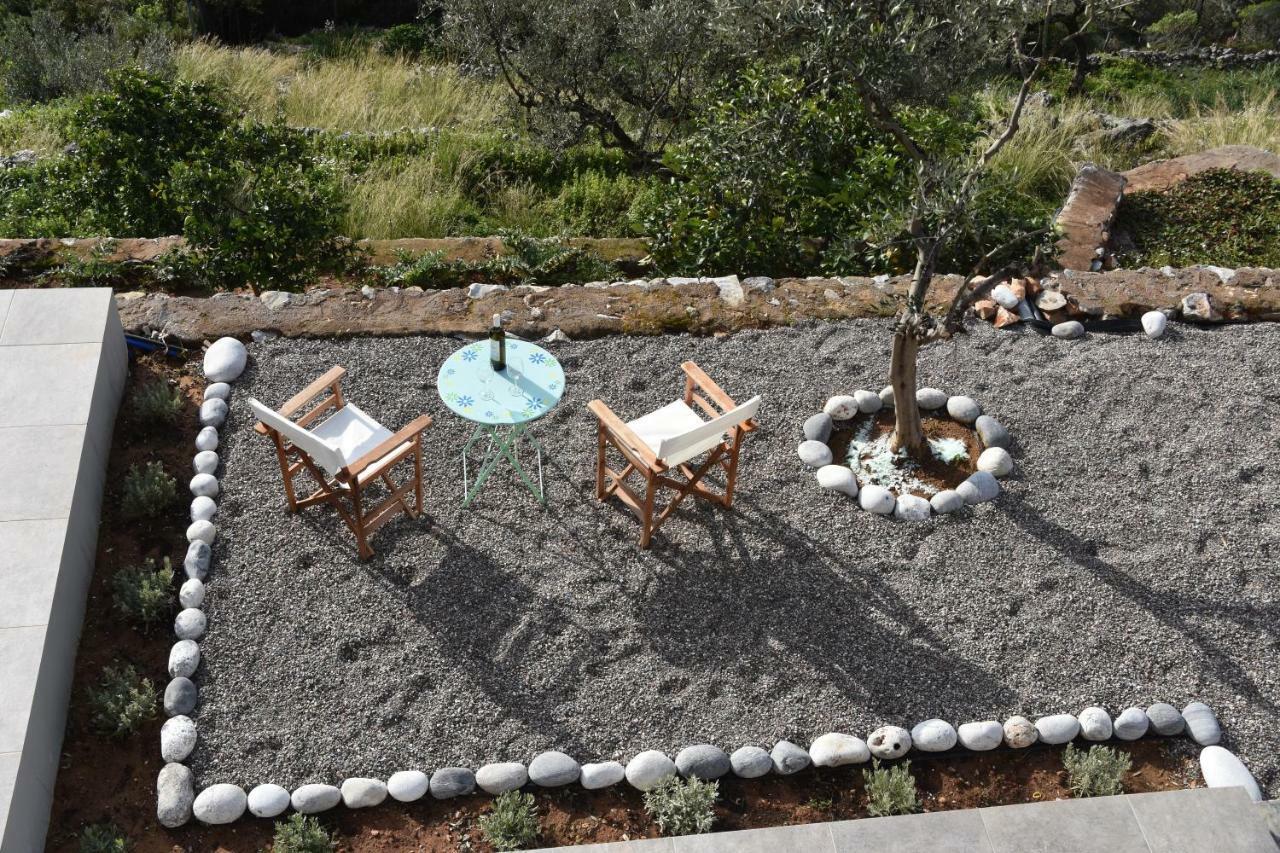 Villa Athina'S Stone House In Kardhamili Esterno foto